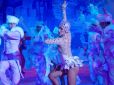 All Inclusive Royal Carribean Voyager Eisshow.jpg